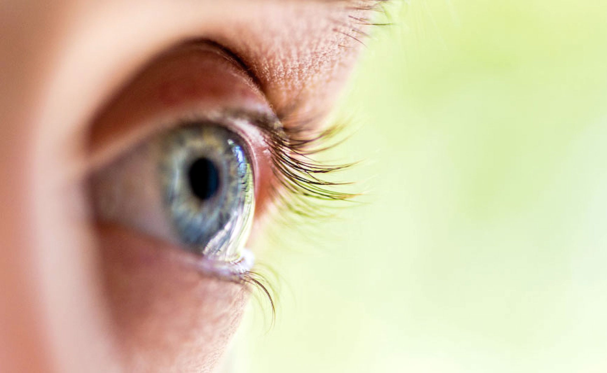 Close up of an eye free from early-onset cataracts from treatment from Southwestern EYe Center.